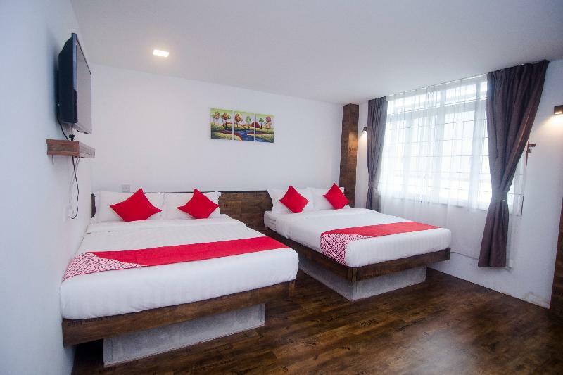 OYO 836 Mandurah Room&Cafe Near Hospital Umum Sarawak Kuching Luaran gambar