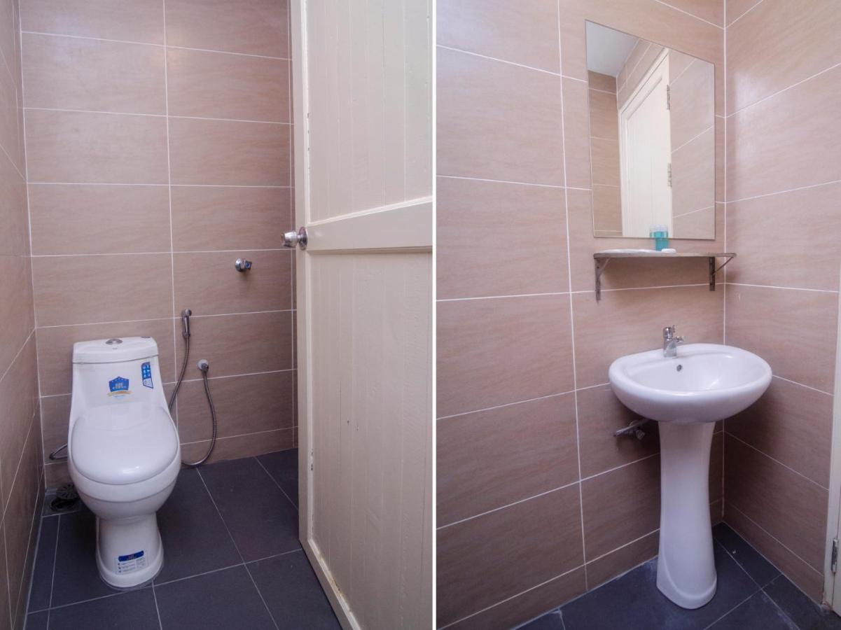 OYO 836 Mandurah Room&Cafe Near Hospital Umum Sarawak Kuching Luaran gambar