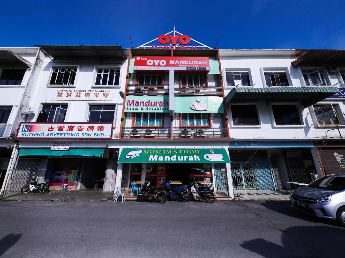 OYO 836 Mandurah Room&Cafe Near Hospital Umum Sarawak Kuching Luaran gambar